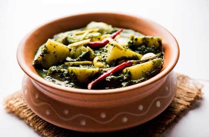 Bethua Ka Saag Recipe: